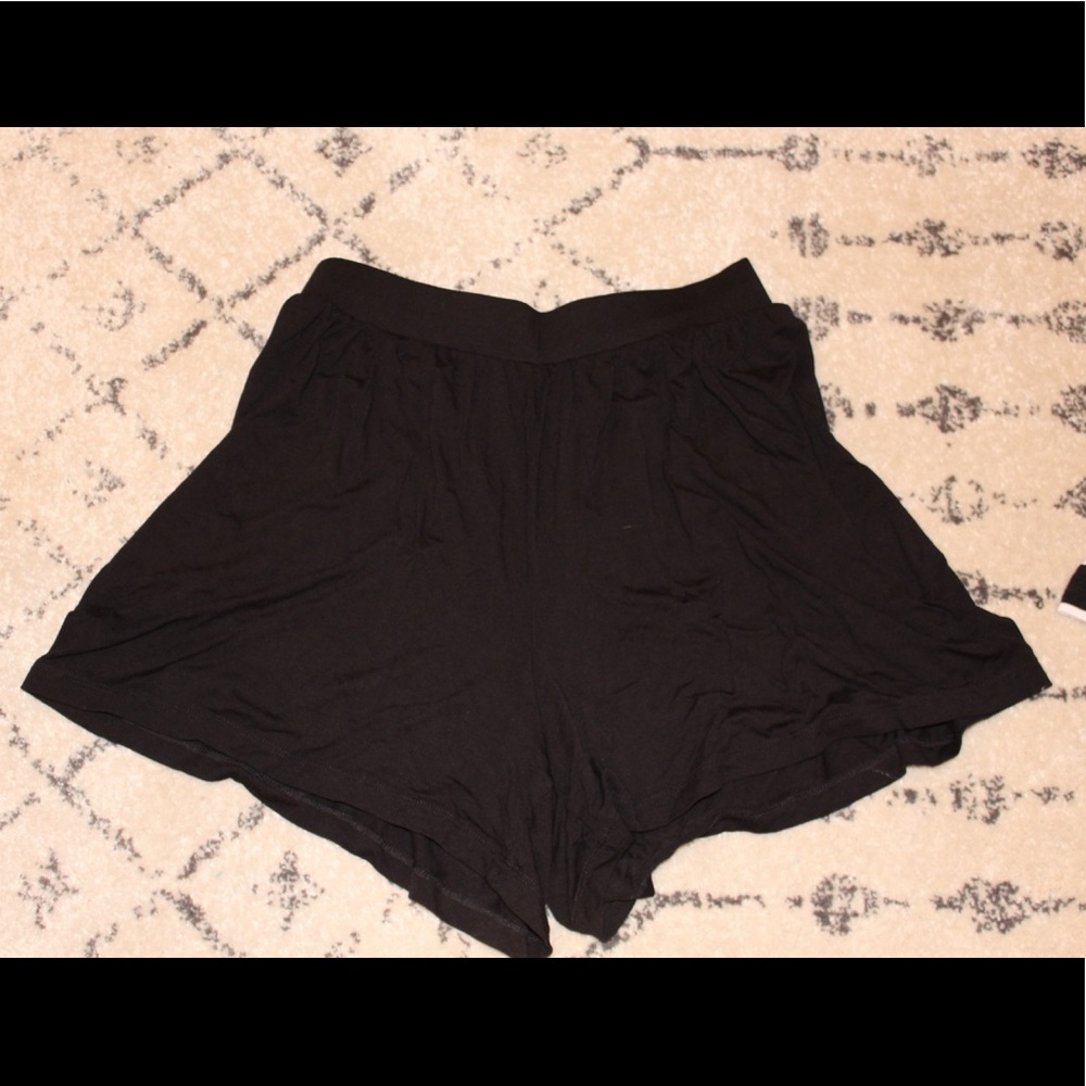 Black shorts with elastic waistband